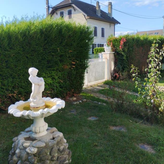 Appartement Verdoyant Au Bord Du Lac Leman Entre Evian Et Thonon Dans Une Villa Publier Exterior foto