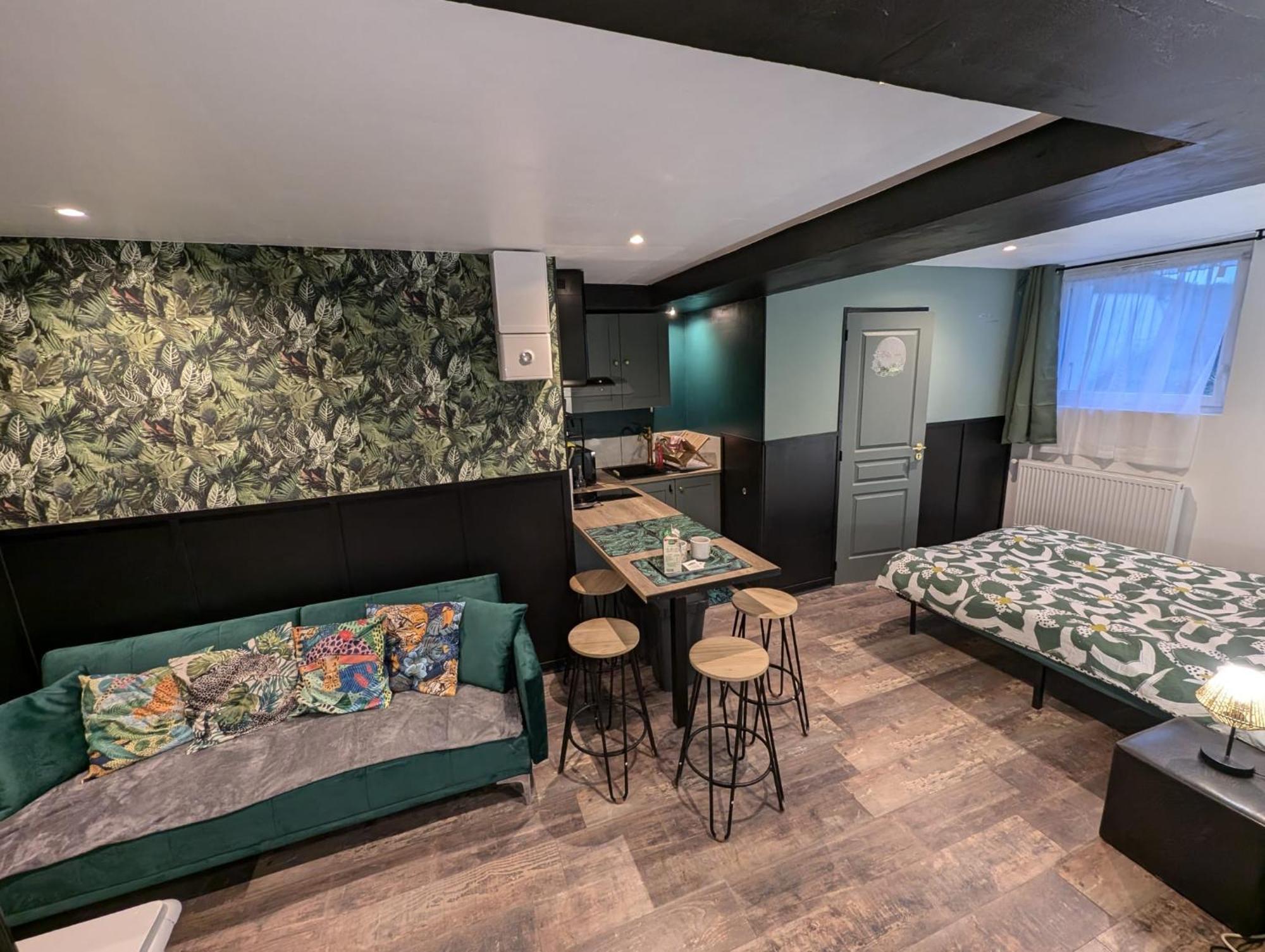 Appartement Verdoyant Au Bord Du Lac Leman Entre Evian Et Thonon Dans Une Villa Publier Exterior foto