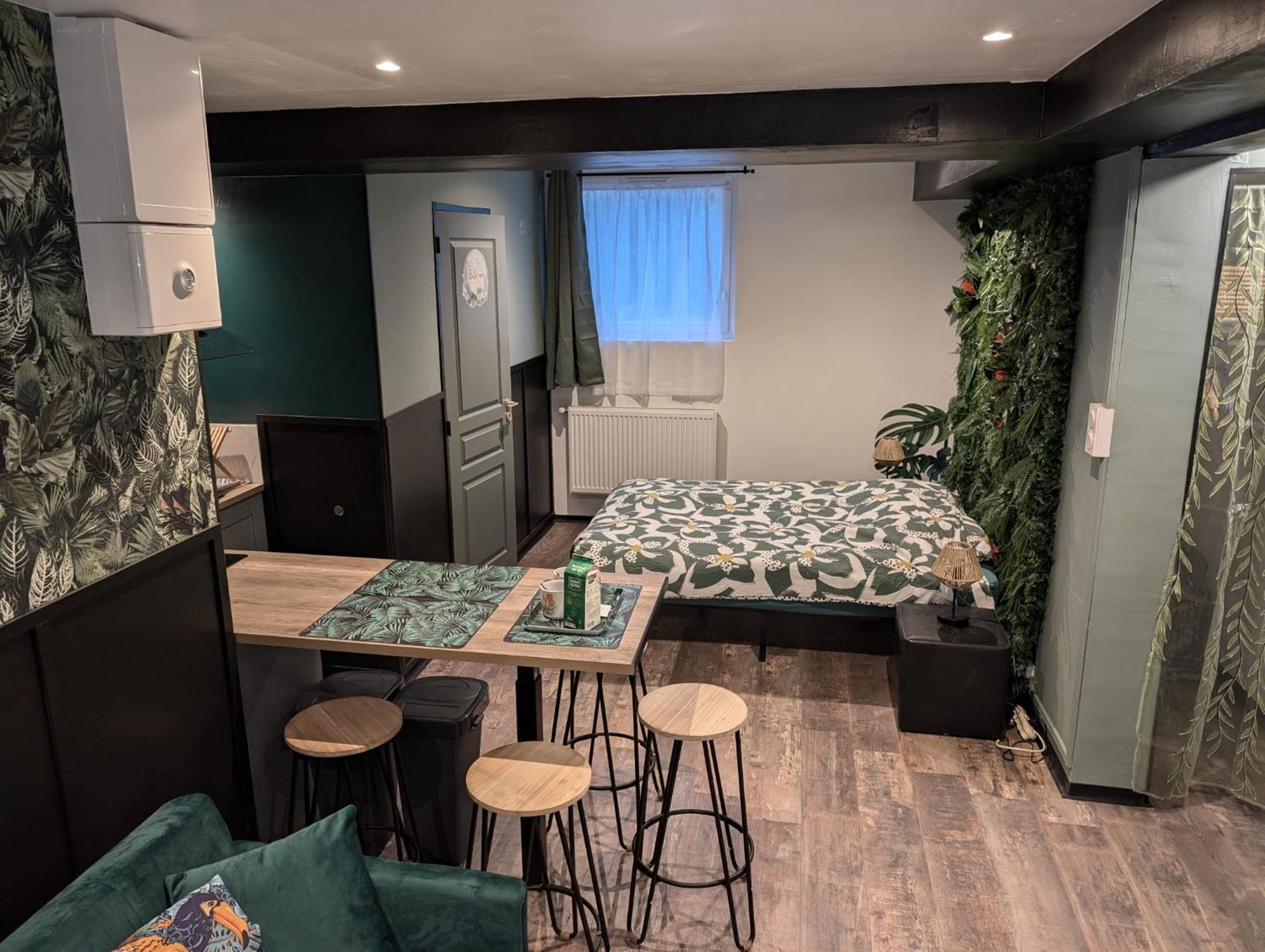 Appartement Verdoyant Au Bord Du Lac Leman Entre Evian Et Thonon Dans Une Villa Publier Exterior foto