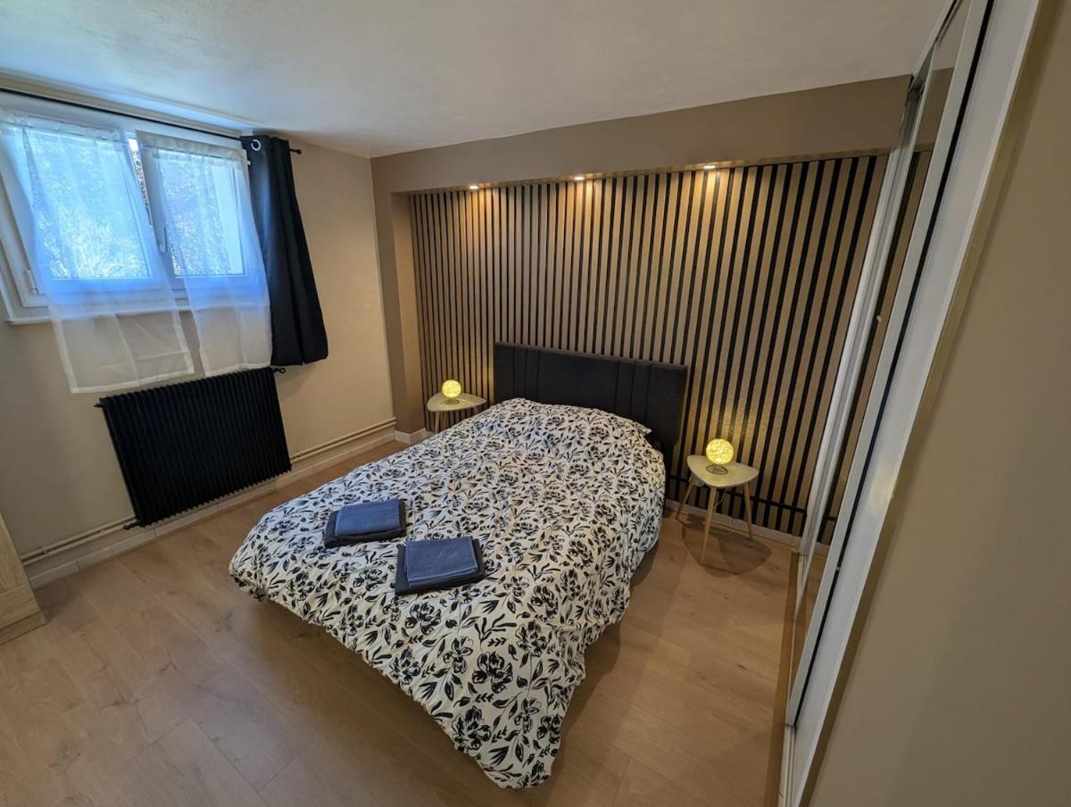 Appartement Verdoyant Au Bord Du Lac Leman Entre Evian Et Thonon Dans Une Villa Publier Quarto foto